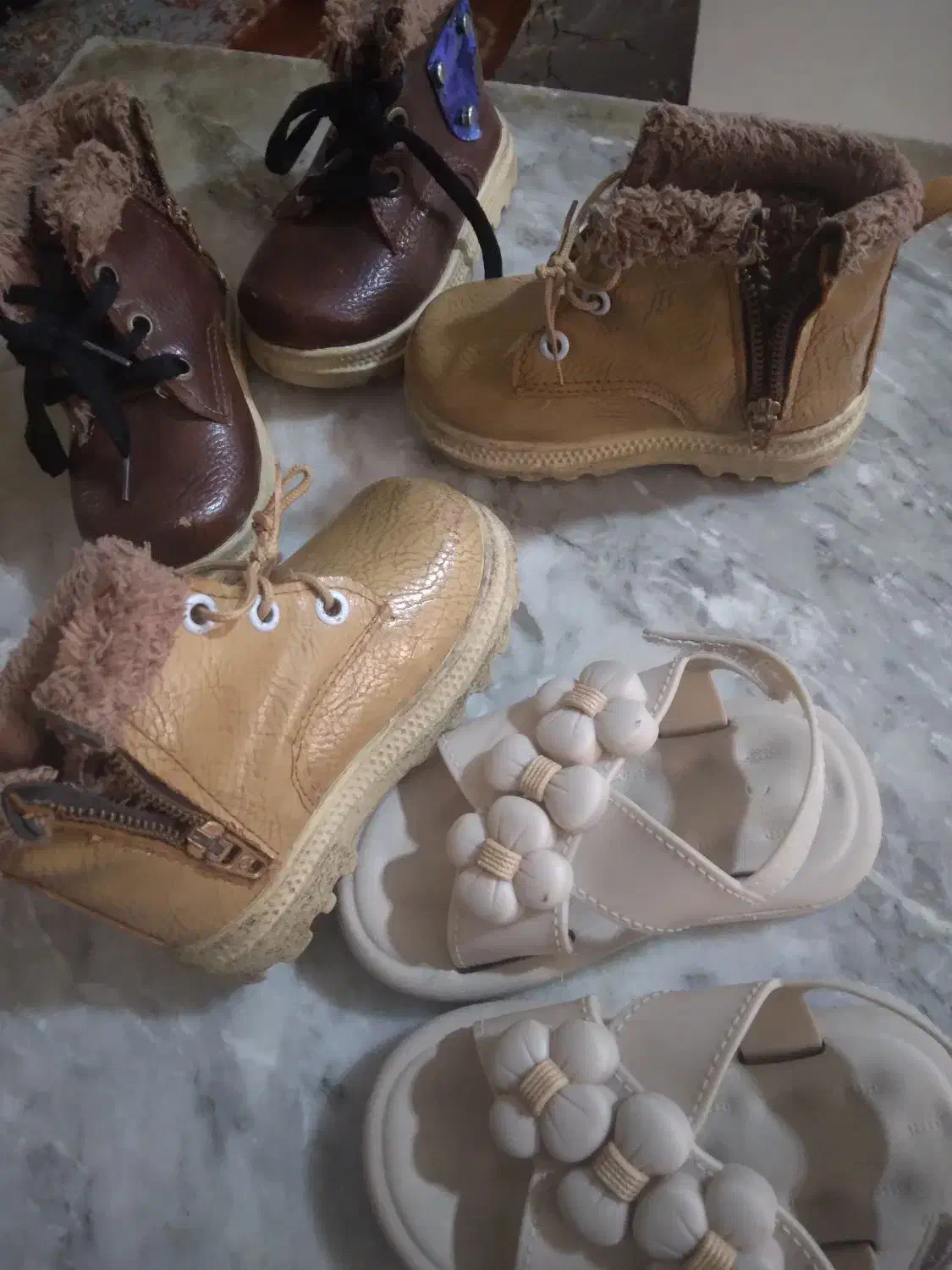 بوت وصندل وکتانی بچگانه|کفش و لباس بچه|پیشوا, |دیوار