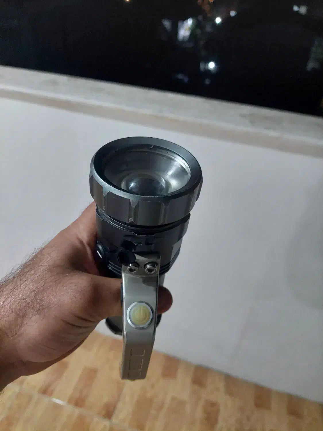 چراغ قوه شکاری|کوهنوردی و کمپینگ|آستارا, |دیوار