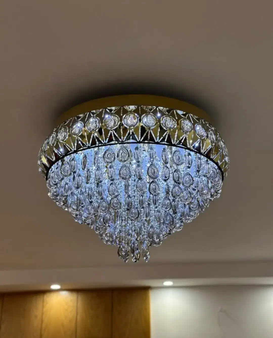 لوستر استیل|لوستر و چراغ آویز|اسلام‌شهر, باغ فیض|دیوار