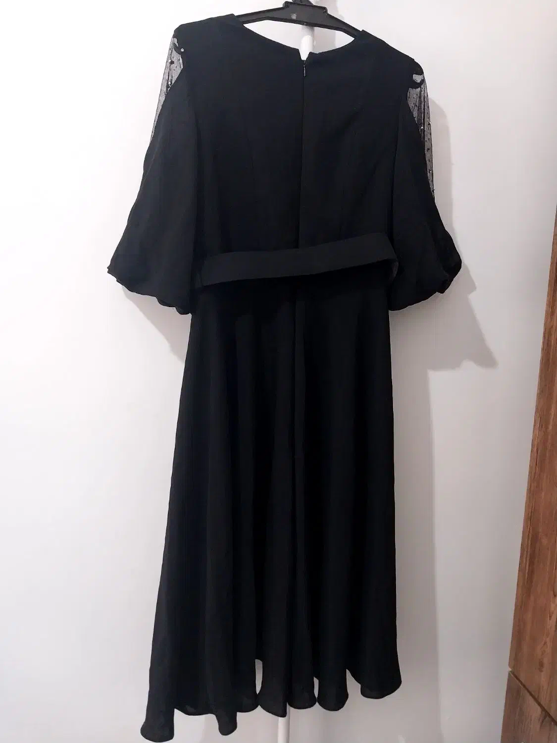 لباسهای مجلسی|لباس|رشت, جماران|دیوار