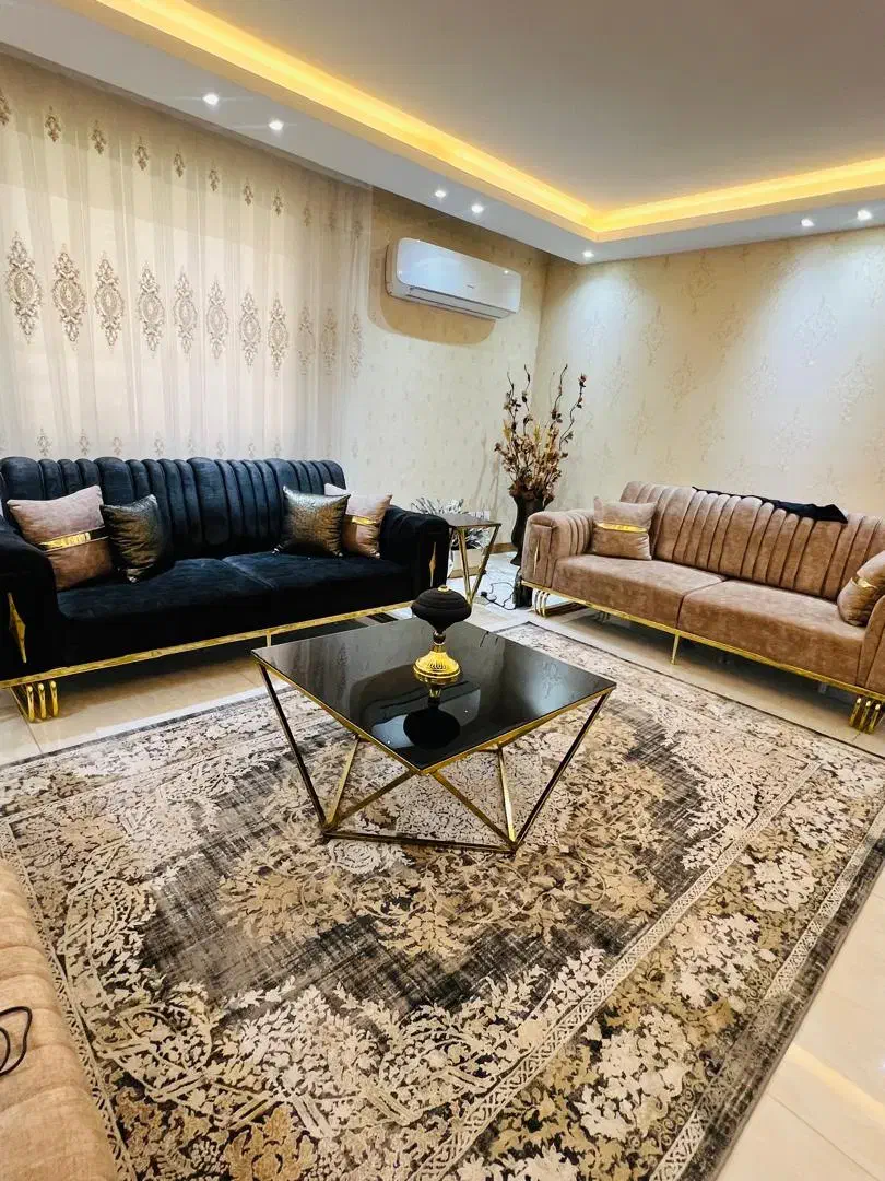 فروش مبلمان نیمه استیل|مبلمان خانگی و میز عسلی|اصفهان, شهریار|دیوار