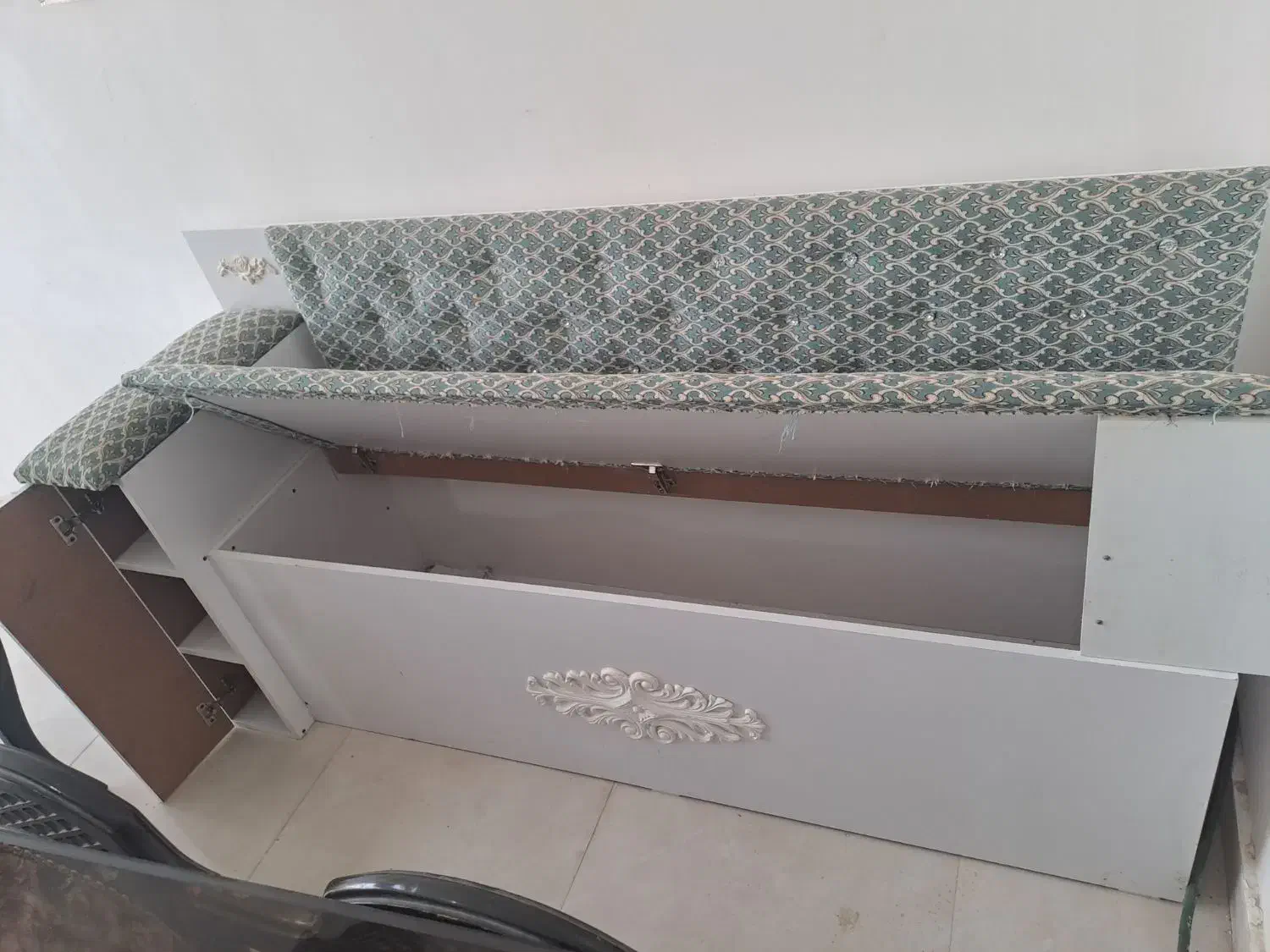 کاناپه (نیمکت شاه نشین)|مبلمان خانگی و میز عسلی|اردبیل, |دیوار