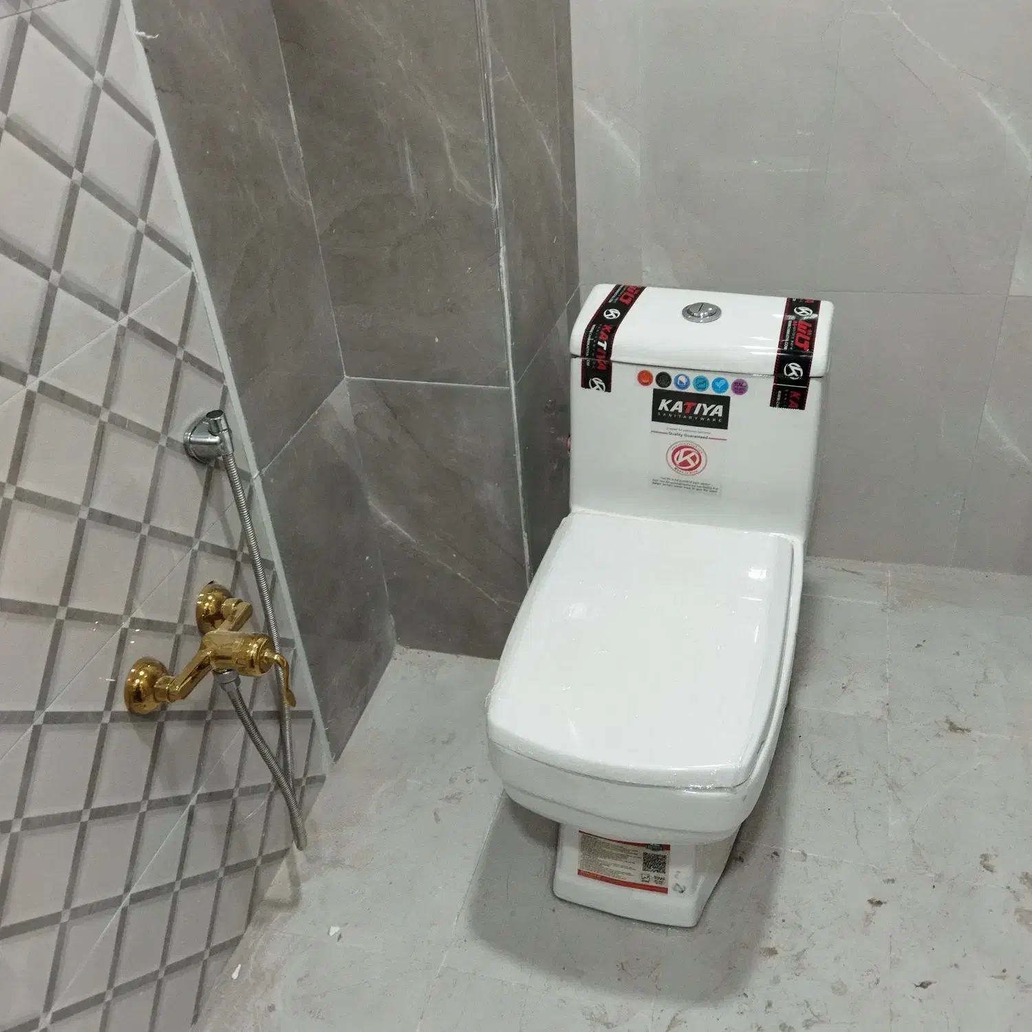 لوله کش آبوفاضلاب نصاب شیرآلات وتعمیرات|خدمات پیشه و مهارت|تبریز, |دیوار