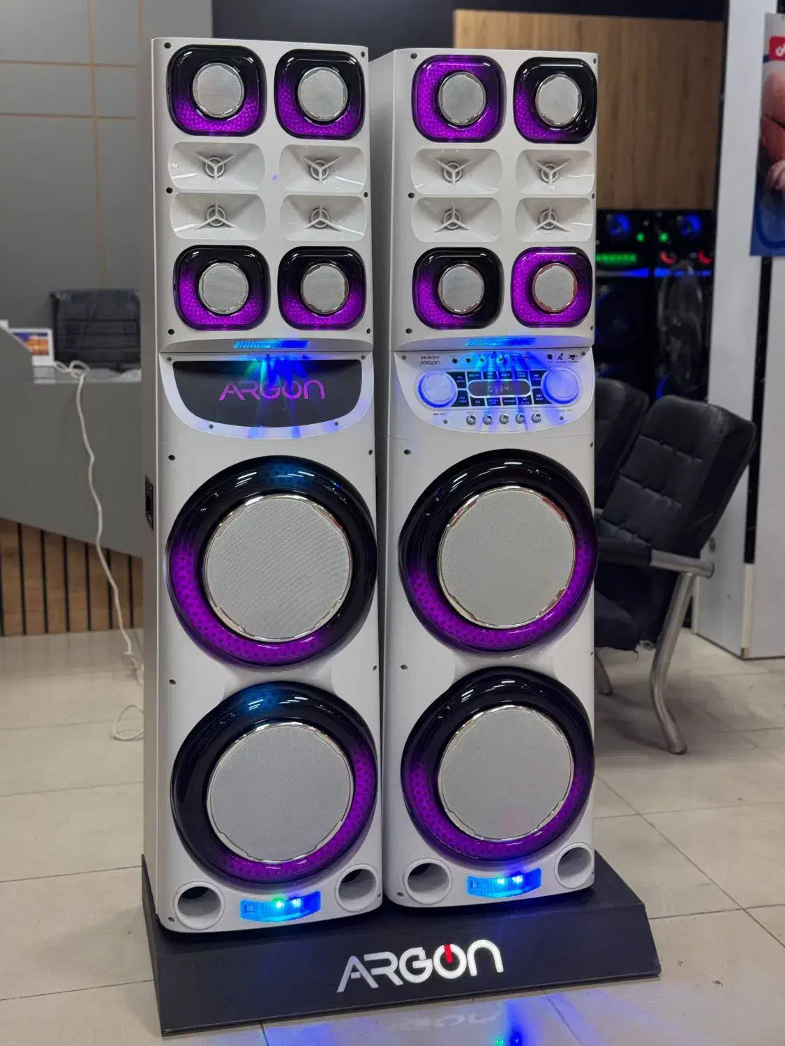 اسپیکر 18ماهه بدون چک و پیش پرداخت|سیستم صوتی خانگی|کاشان, معلم|دیوار