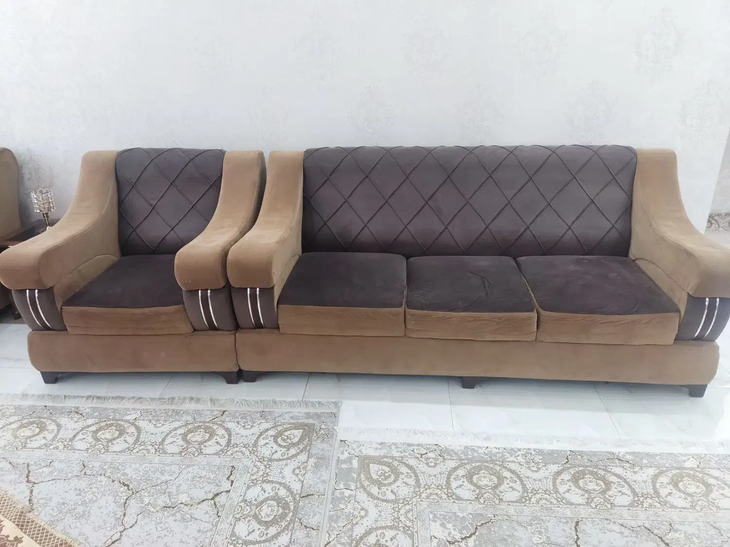 مبل ۷نفره زیبا و باکلاس|مبلمان خانگی و میز عسلی|سنندج, |دیوار