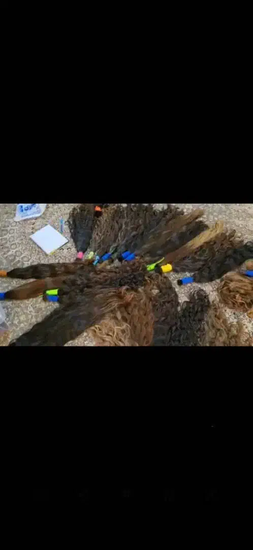 خریدار موهای طبیعی و رنگ شده با بالاترین قیمت|خدمات آرایشگری و زیبایی|کرمانشاه, |دیوار