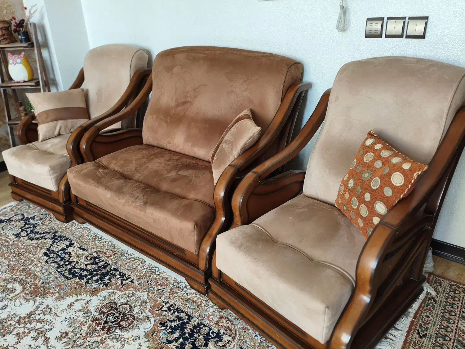 مبل راحتی هشت نفره با میز و عسلی|مبلمان خانگی و میز عسلی|شاهین‌شهر, عطار|دیوار