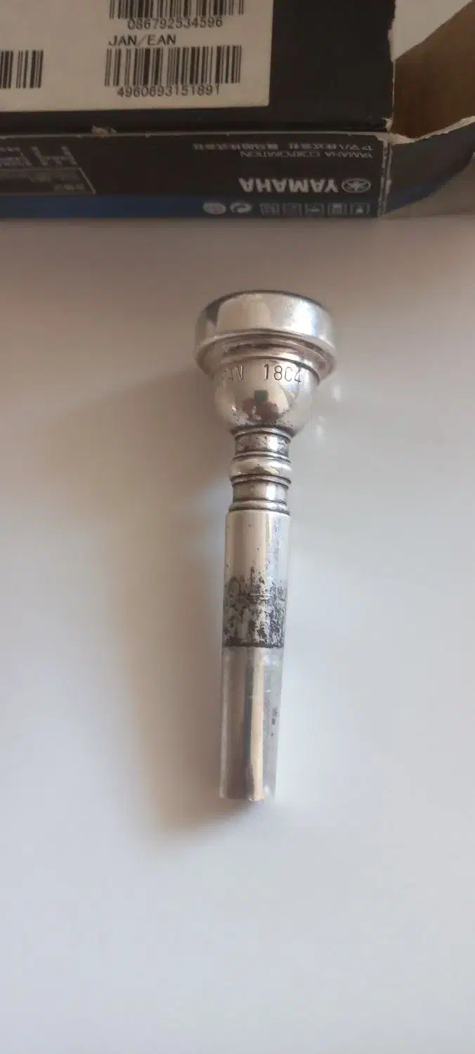 سرساز ترومپت یاماها 18c4|سازهای بادی|اصفهان, پروین|دیوار