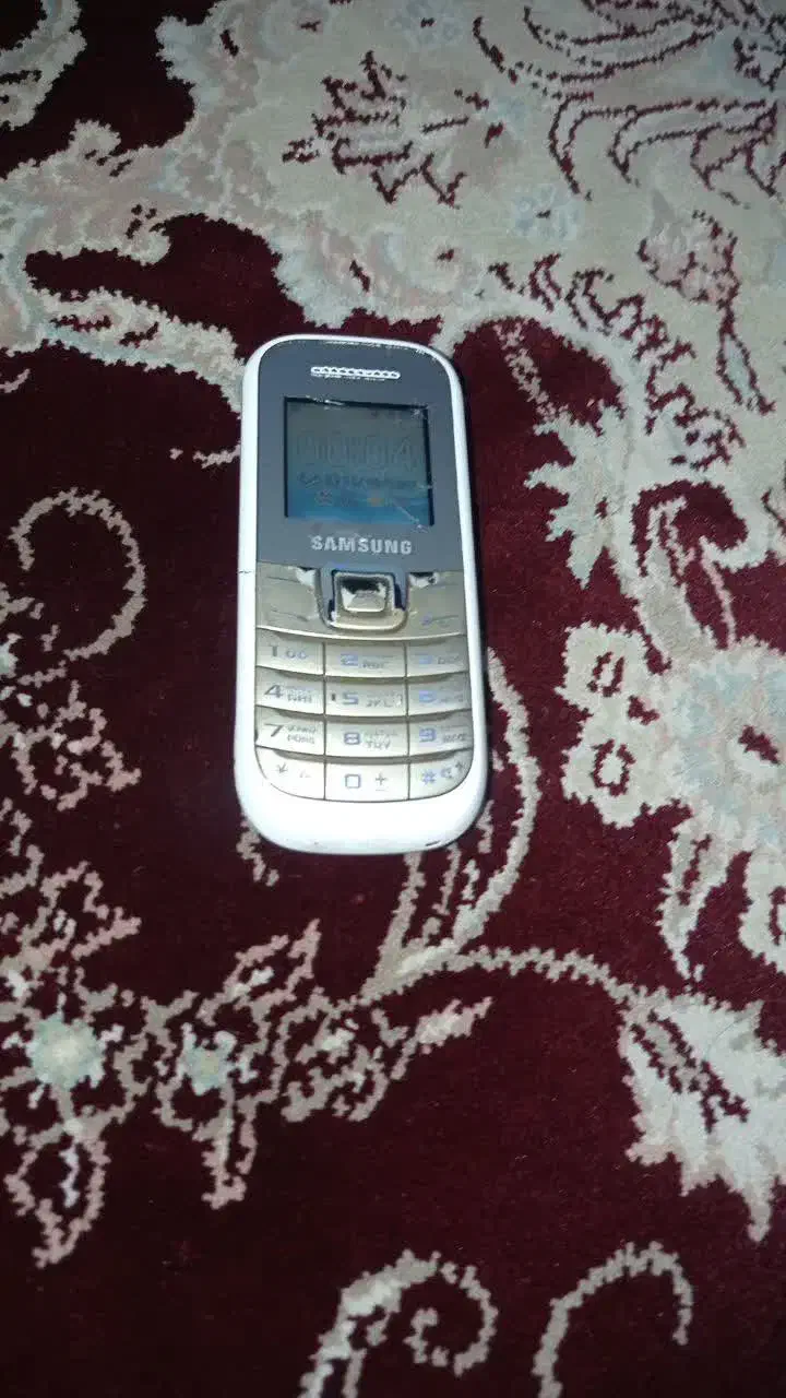 سه عدد گوشی ساده|موبایل|قم, قلعه کامکار|دیوار