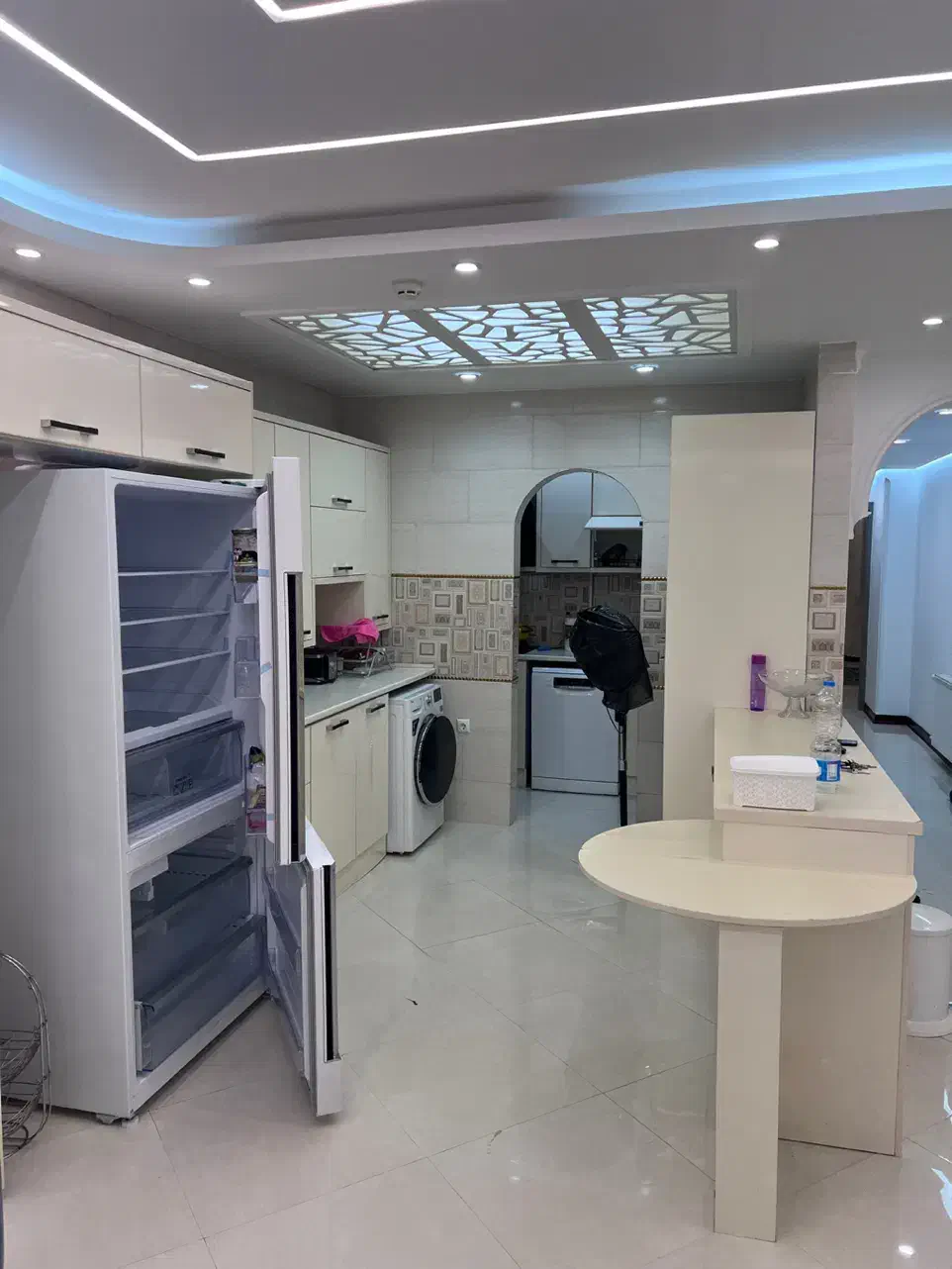 اجاره ۲۲۰ متر ۴خواب و بام اختصاصی گلستان|اجارهٔ آپارتمان|لاهیجان, گلستان|دیوار