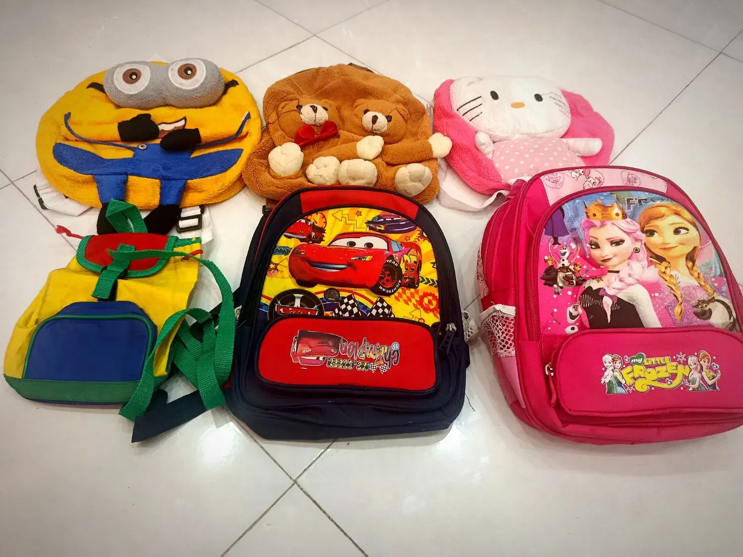 کیف و کفش اسپرت نو|کیف، کفش، کمربند|بیرجند, |دیوار