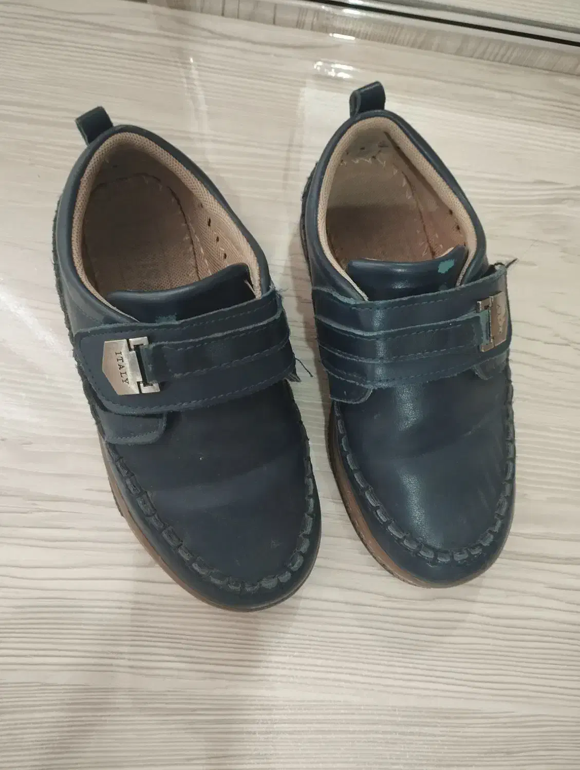 کفش|کفش و لباس بچه|نقده, |دیوار