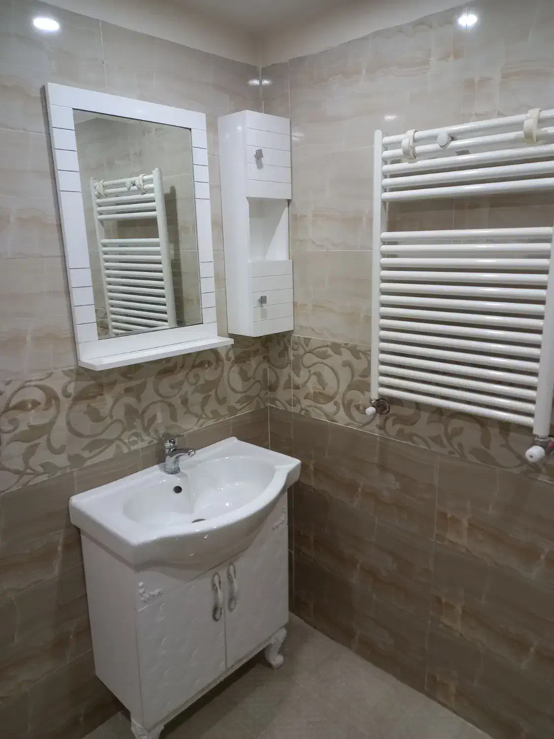 پونک شهرک نفت ۴۰ متر یکخوابه بازسازی کامل