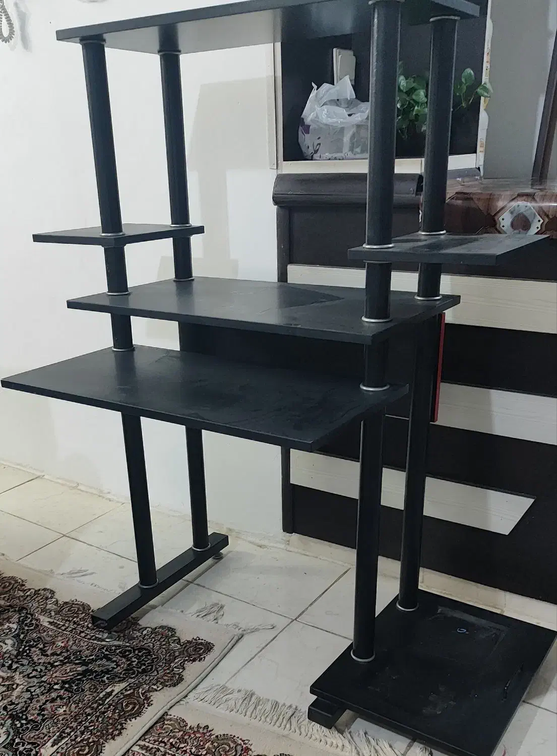 میز کامپیوتر درحد نو|میز تحریر و کامپیوتر|لنجان, |دیوار