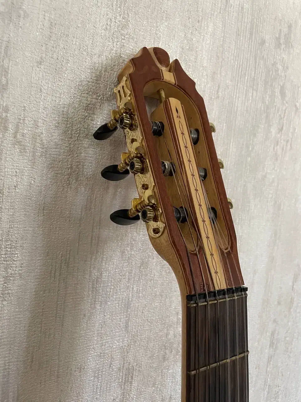 گیتار دست ساز|گیتار، بیس، امپلیفایر|گرگان, |دیوار