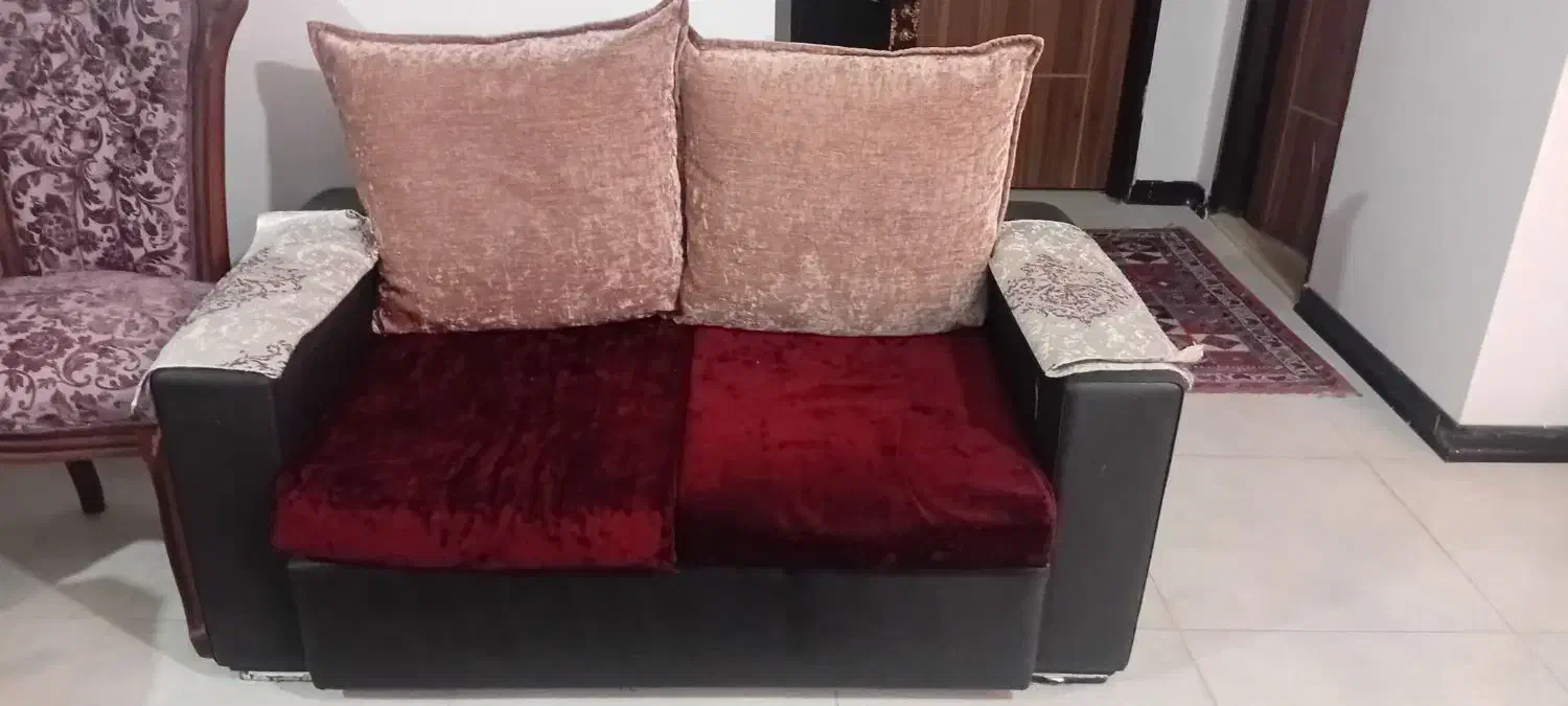 وسیله منزل|مبلمان خانگی و میز عسلی|اندیشه, اندیشه فاز ۱|دیوار