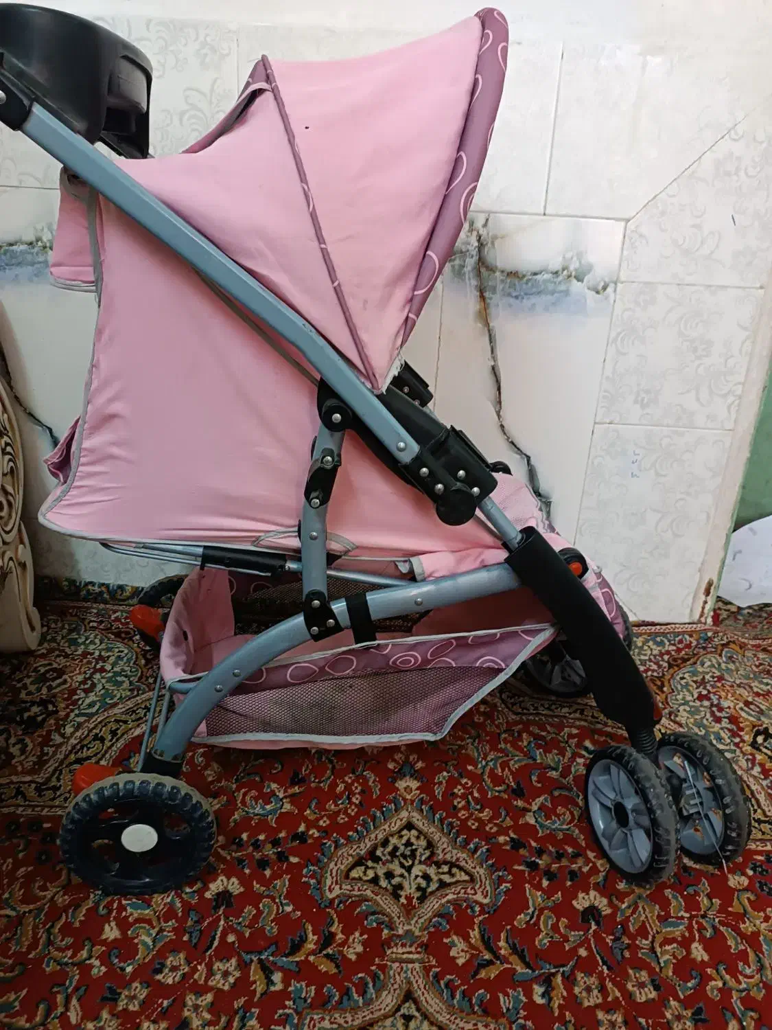 کالسکه بدنه مقاوم|کالسکه و لوازم جانبی|زاهدان, |دیوار