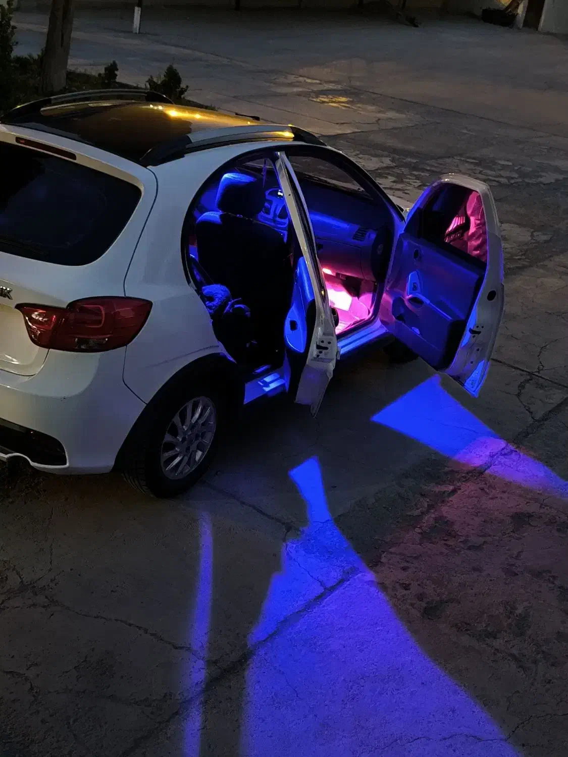 کوییک r|خودرو سواری و وانت|شیراز, احمدآباد|دیوار