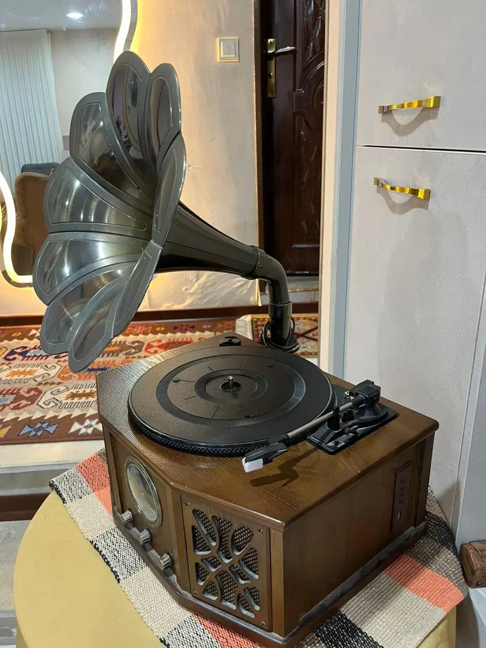 تزئینی|کلکسیون اشیاء عتیقه|کاشمر, |دیوار