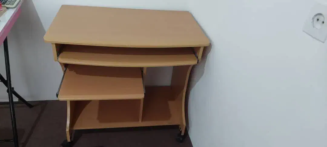 میز کامپیوتر|میز تحریر و کامپیوتر|بندر انزلی, کوی واحدی|دیوار