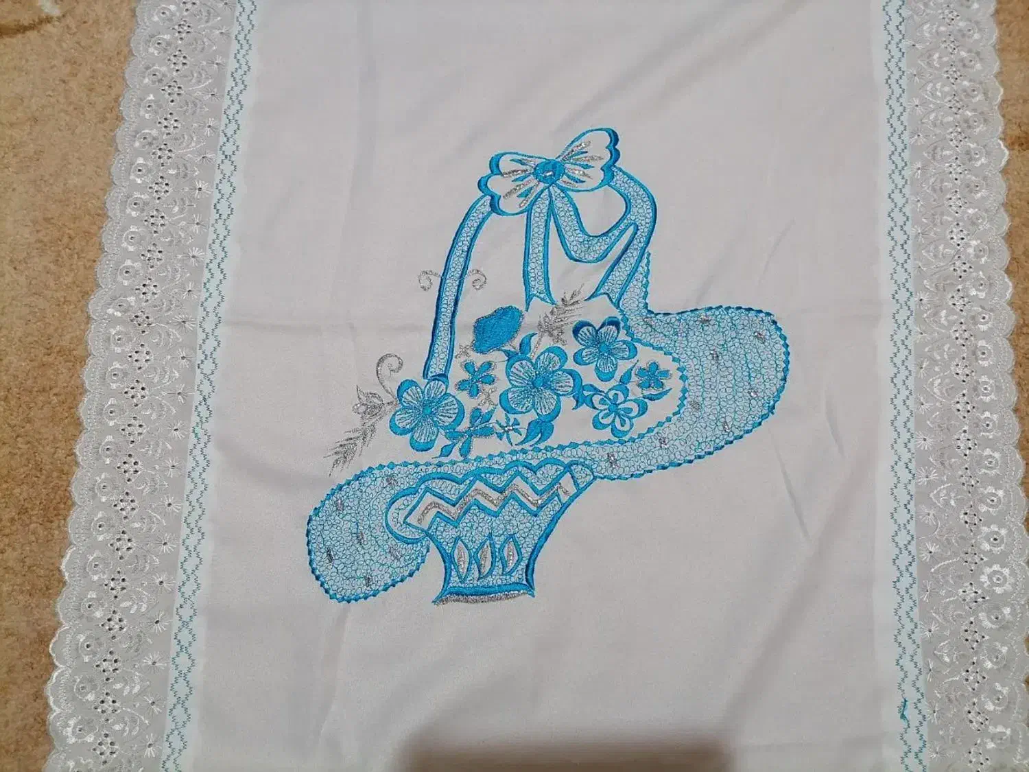 روبالش،روپشتی،گُلک بالش|سرویس روتختی|یاسوج, |دیوار