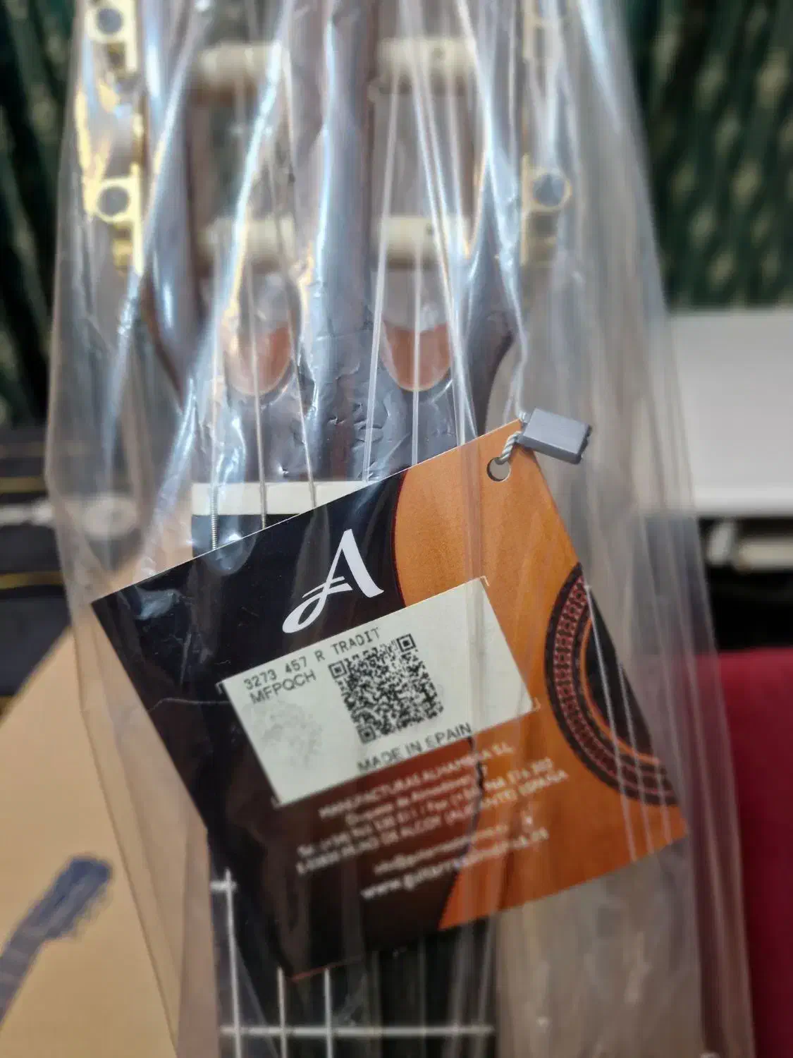 گیتار های حرفه ای آلمانزا Almansa 457-435-434|گیتار، بیس، امپلیفایر|تهران, بهار|دیوار