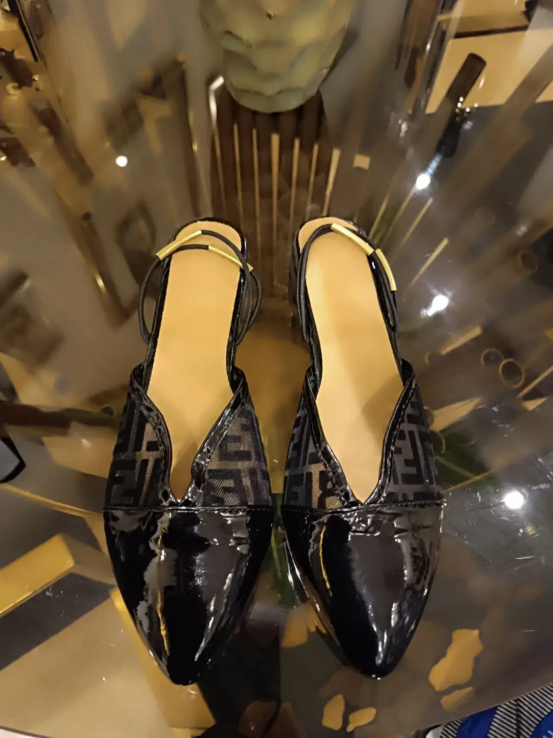 کفش ورنی مدل فِندی سایز ۳۹/ ۴۰|کیف، کفش، کمربند|پردیس, فاز ۱|دیوار