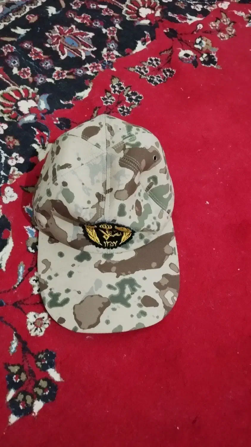 لباس سربازی همراه کلاه و پوتین|لباس|زهک, |دیوار