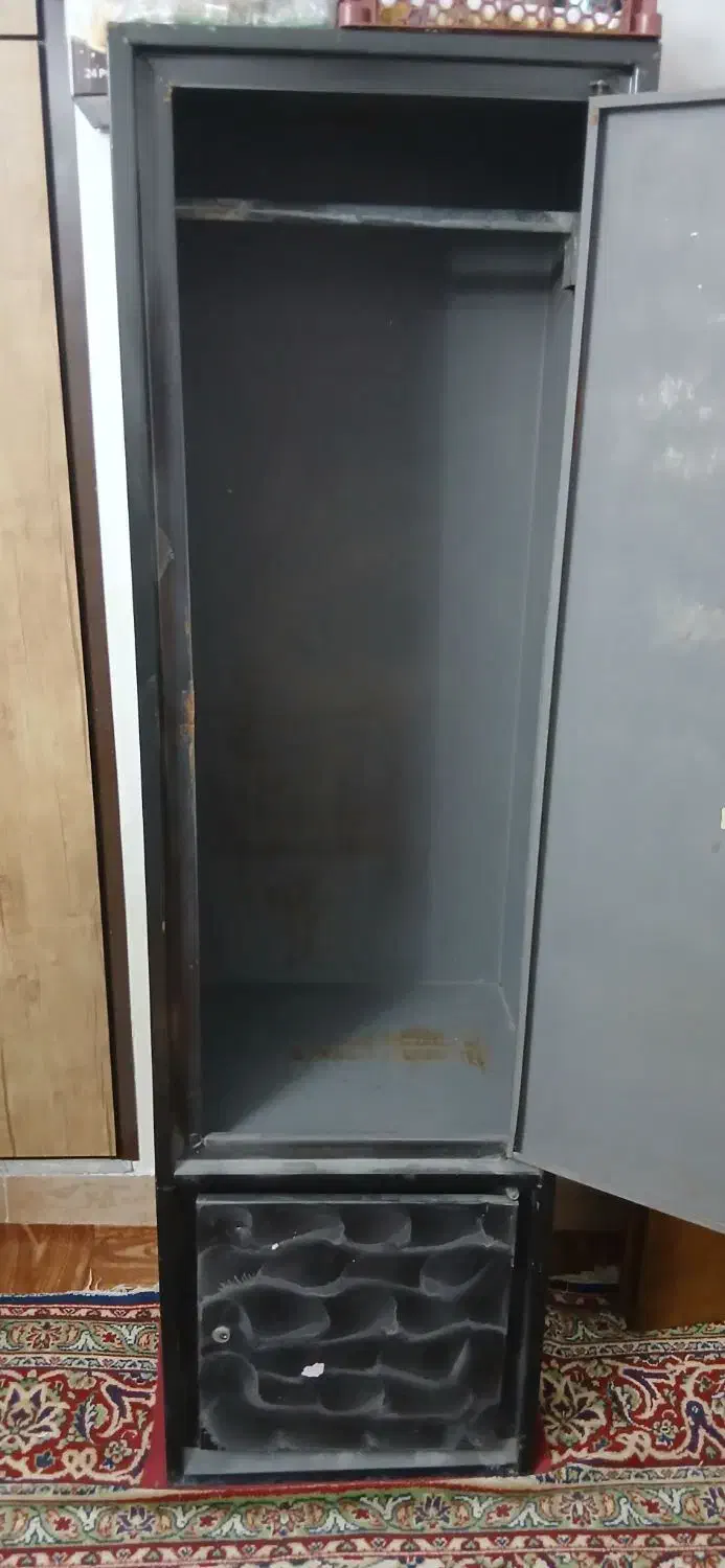 کمد فلزی|جاکفشی، کمد، دراور|جهرم, |دیوار