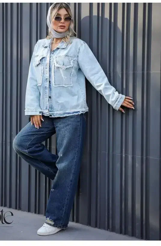 بوتیک دیوا شامل لباس زنانه ،شال،روسری ،مانتو،پافر|لباس|زرند, |دیوار