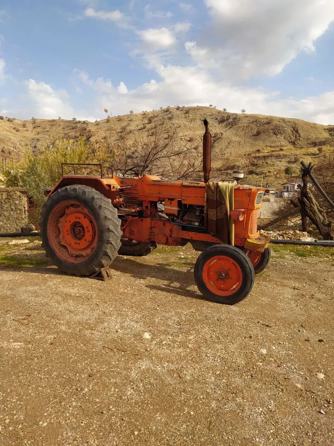 فروش تراکتور|خودرو سنگین|خرمآباد, |دیوار