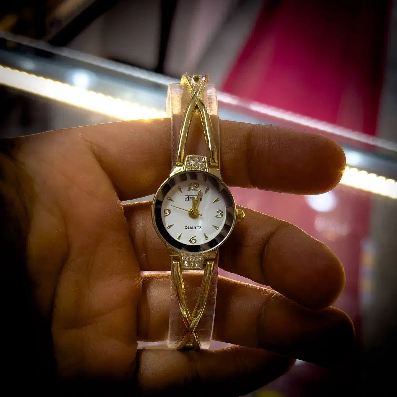 ساعت های زنانه قیمت ویژه|ساعت|نیشابور, دارایی|دیوار