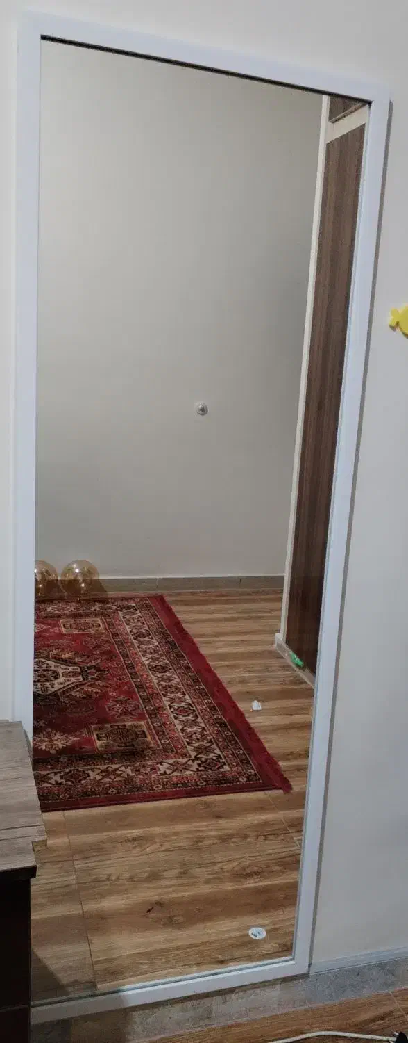 آینه قدی|آینه|نجف‌آباد, یزدانشهر|دیوار