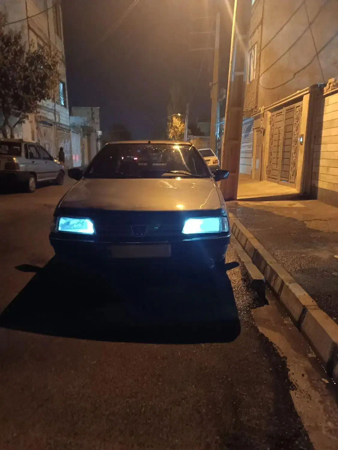 پژو ۴۰۵ مدل 95 خاکستری|خودرو سواری و وانت|تاکستان, |دیوار