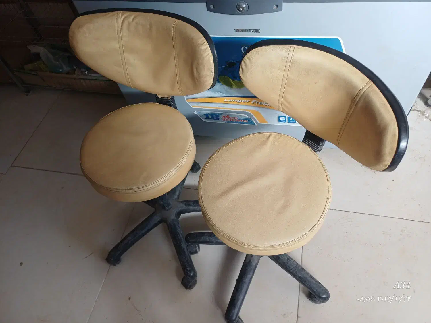 فروش فوریصندلی چرخ دار قابل تنظیم ارتفاع و درحد نو|صندلی و نیمکت|تایباد, |دیوار