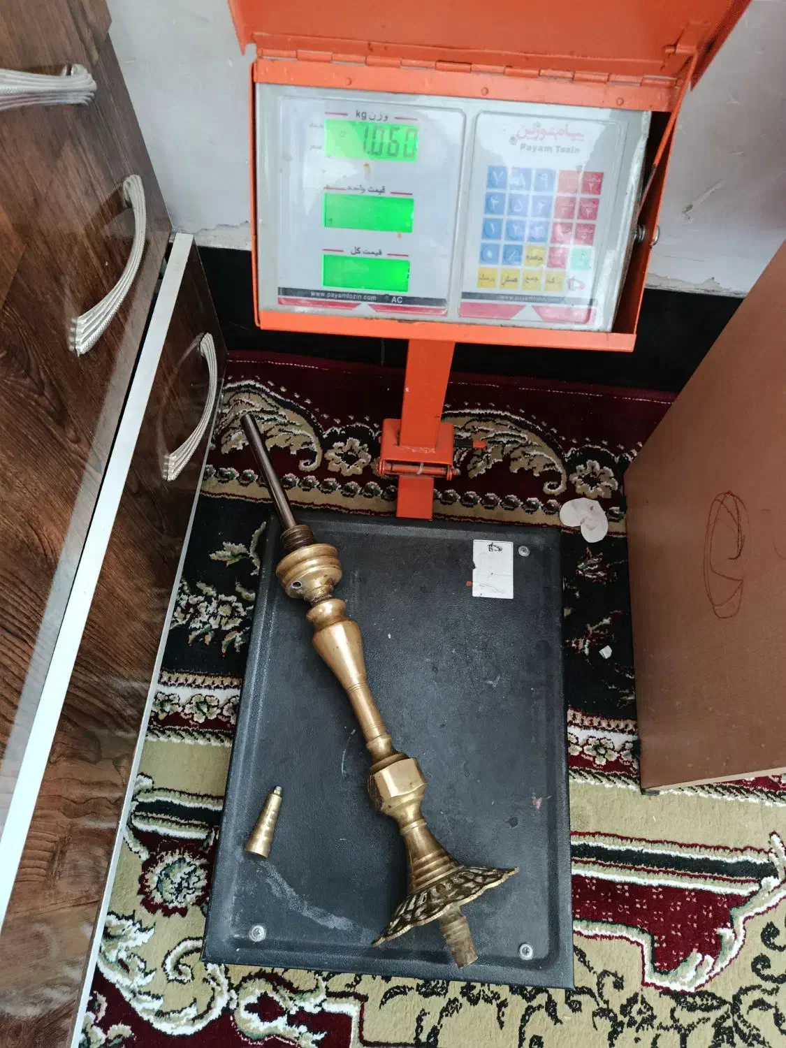 قیلون برنجی|صنایع دستی و سایر لوازم تزئینی|شیروان (لرستان), |دیوار