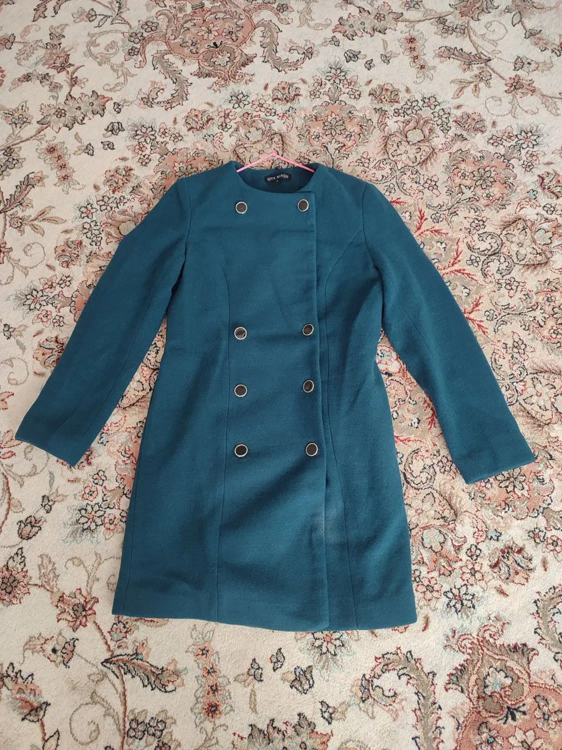 لباس زمستانی|لباس|صدرا-فارس, فاز ۱|دیوار