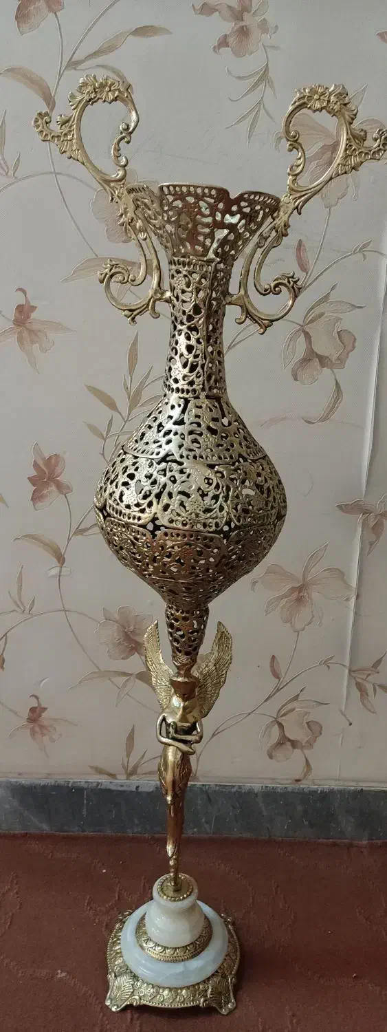 ست ساعت و شمعدان و گلدان برنز|صنایع دستی و سایر لوازم تزئینی|شیراز, عادل آباد|دیوار