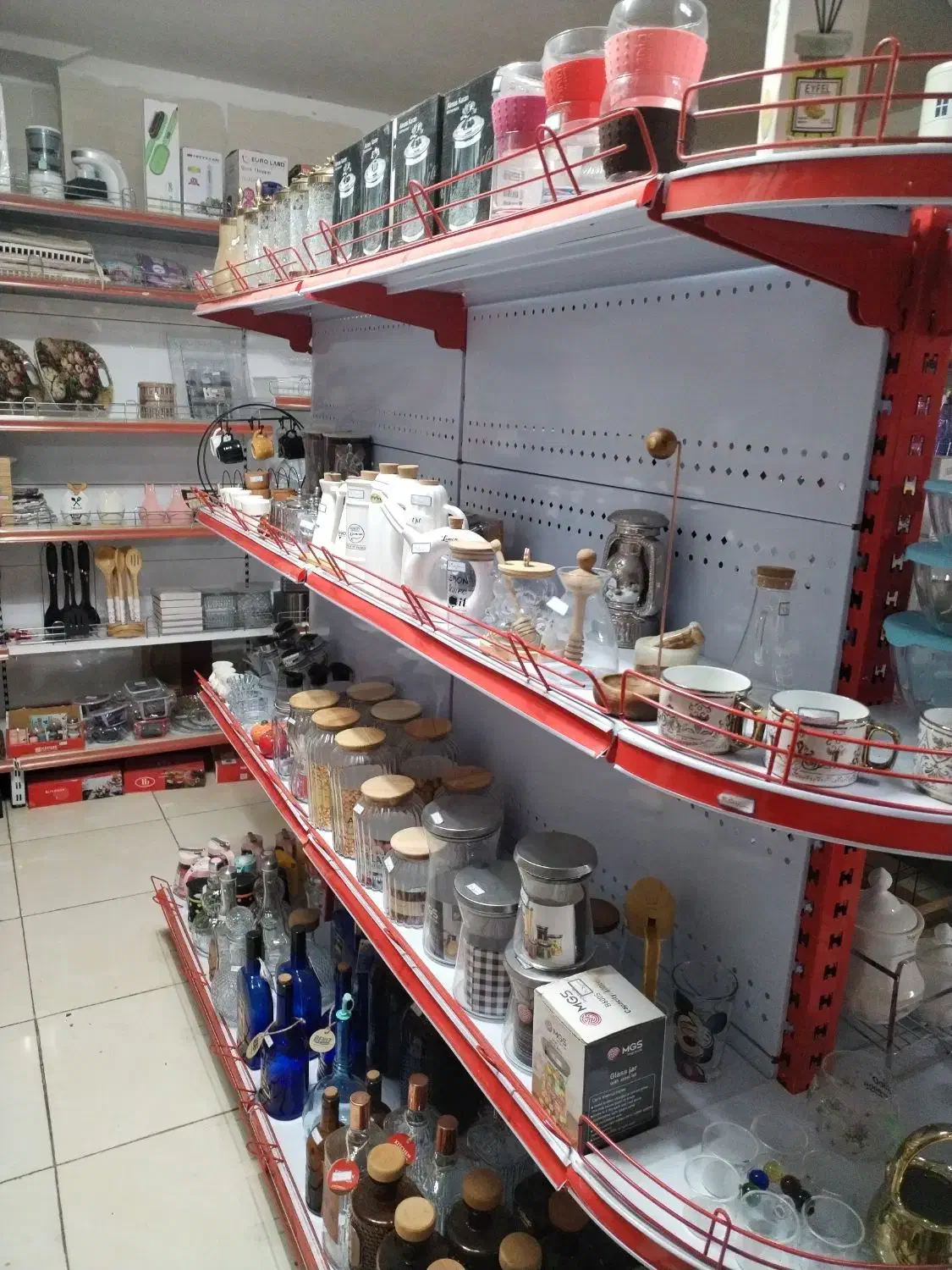 فروش لوازم خانگی آشپزخانه و طبقه بندی مغازه|سایر لوازم برقی|شیراز, گلشن|دیوار