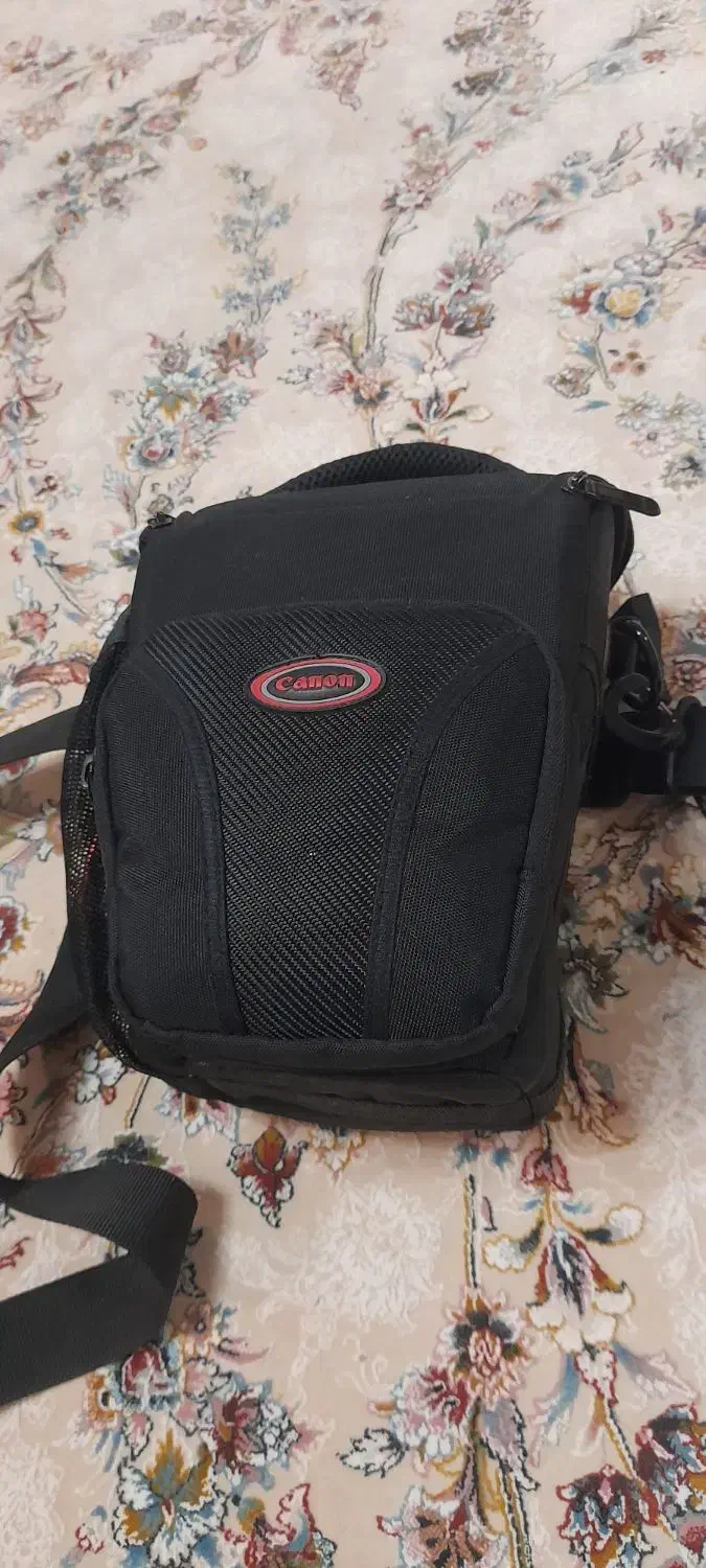 دوربین عکاسی فیلمبرداری کانون ۱۳۰۰d|دوربین عکاسی و فیلم‌برداری|سنندج, |دیوار