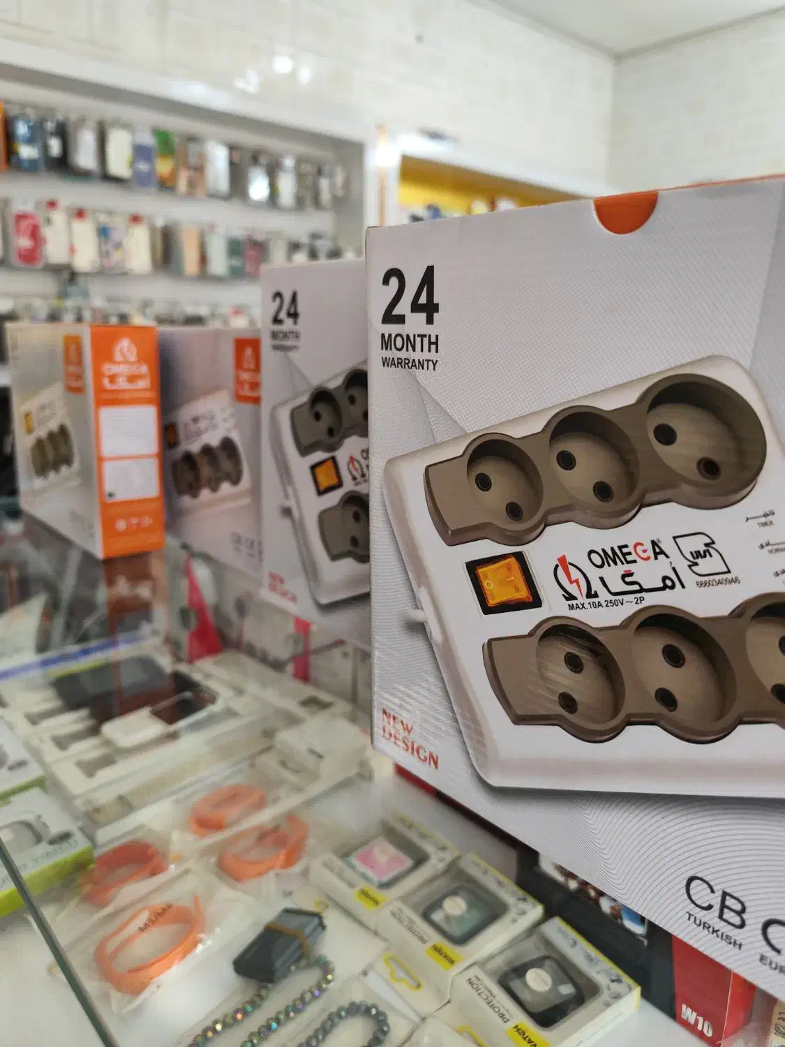 محافظ برق صوتی تصویری ۳خانه و ۶خانه امگا|سایر لوازم برقی|نجفآباد, هفده شهریور|دیوار