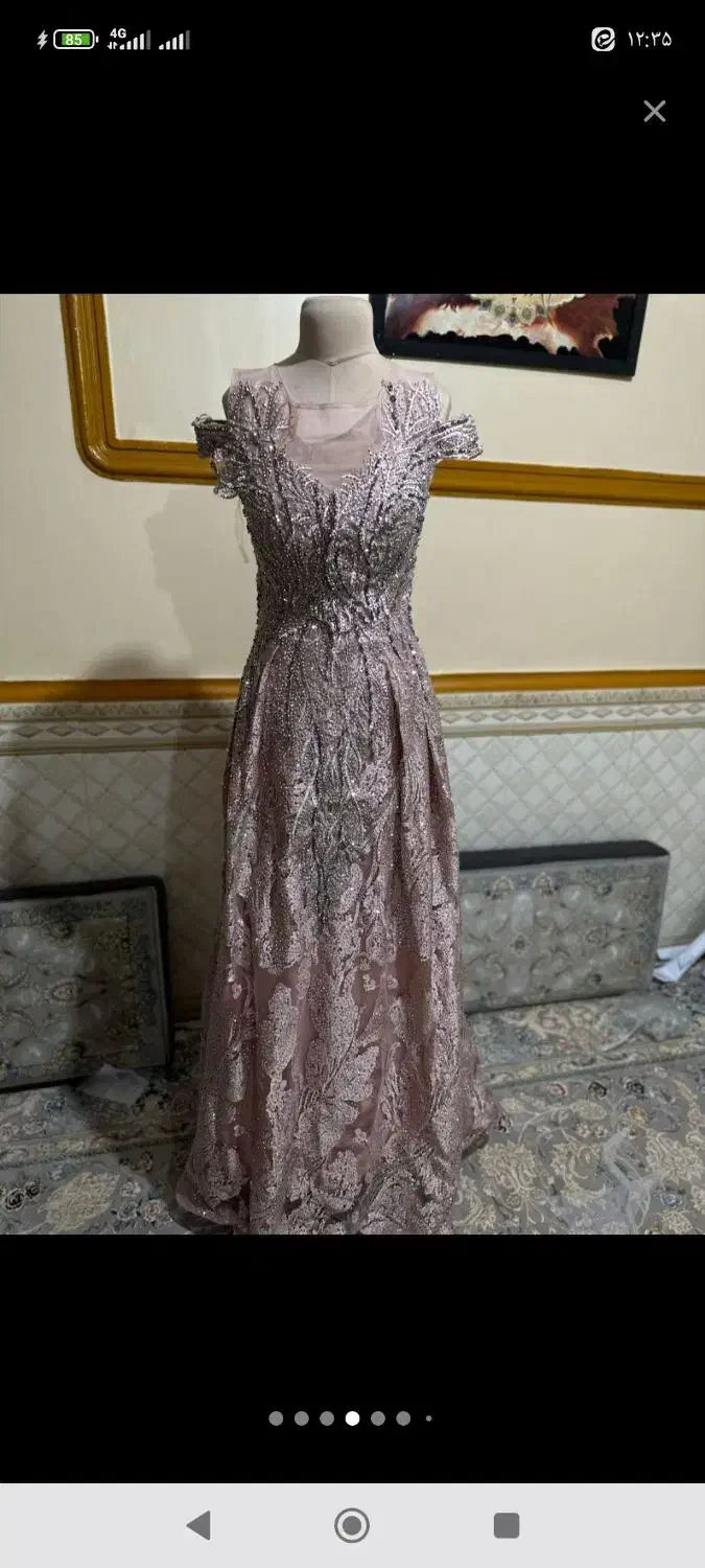 لباس عروس و مجلسی|لباس|شیروان (خراسان), |دیوار