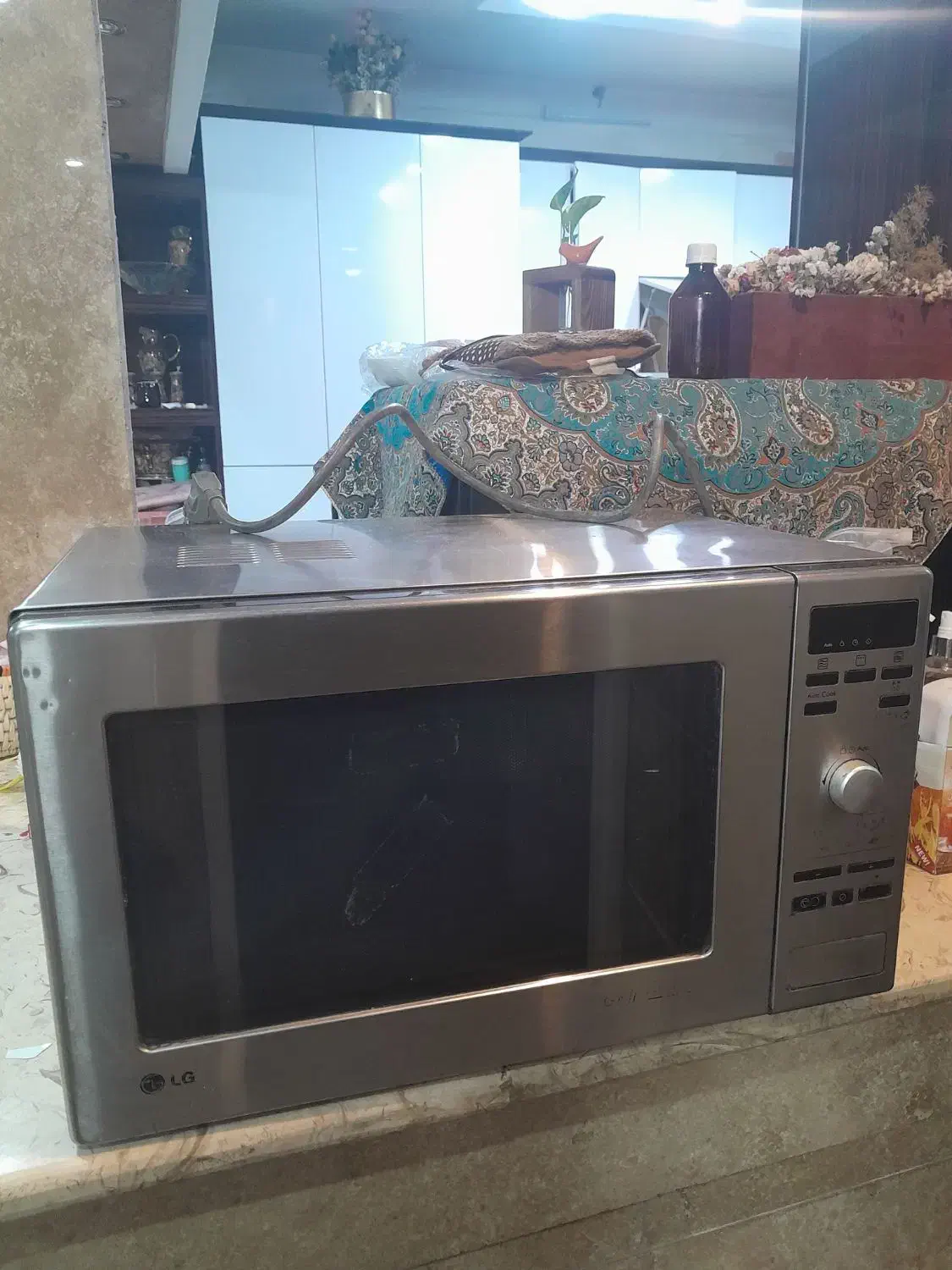 سلام یک عددمکروفر الجی درحد|اجاق گاز و لوازم برقی پختوپز|قم, سعادتی|دیوار