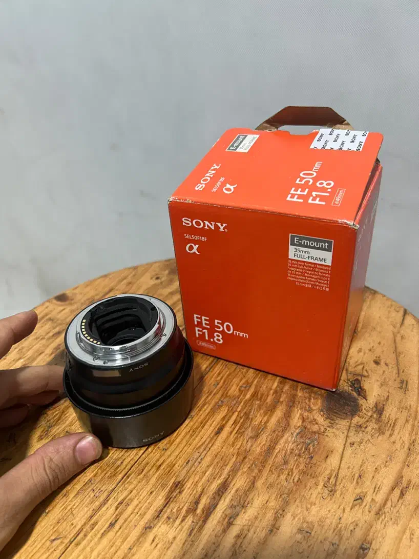 لنز sony 50mm F1.8|دوربین عکاسی و فیلم‌برداری|لاهیجان, کوی آزادگان|دیوار