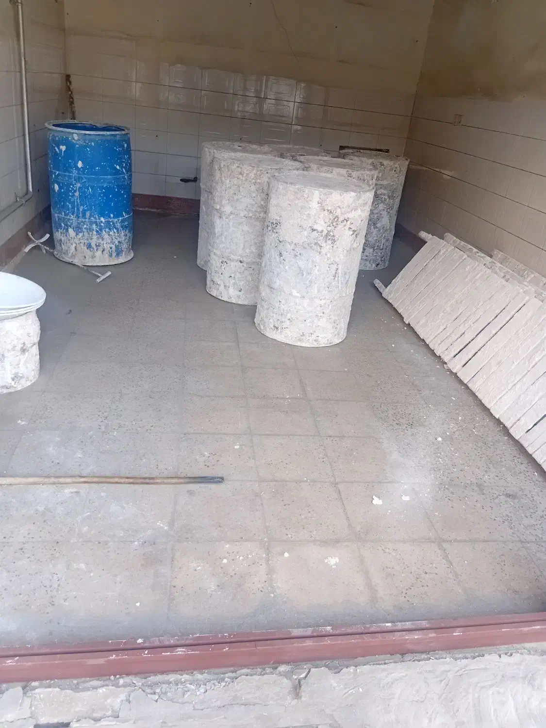 گچ کاری لکه گیری وقت خالی|خدمات پیشه و مهارت|سلماس, |دیوار