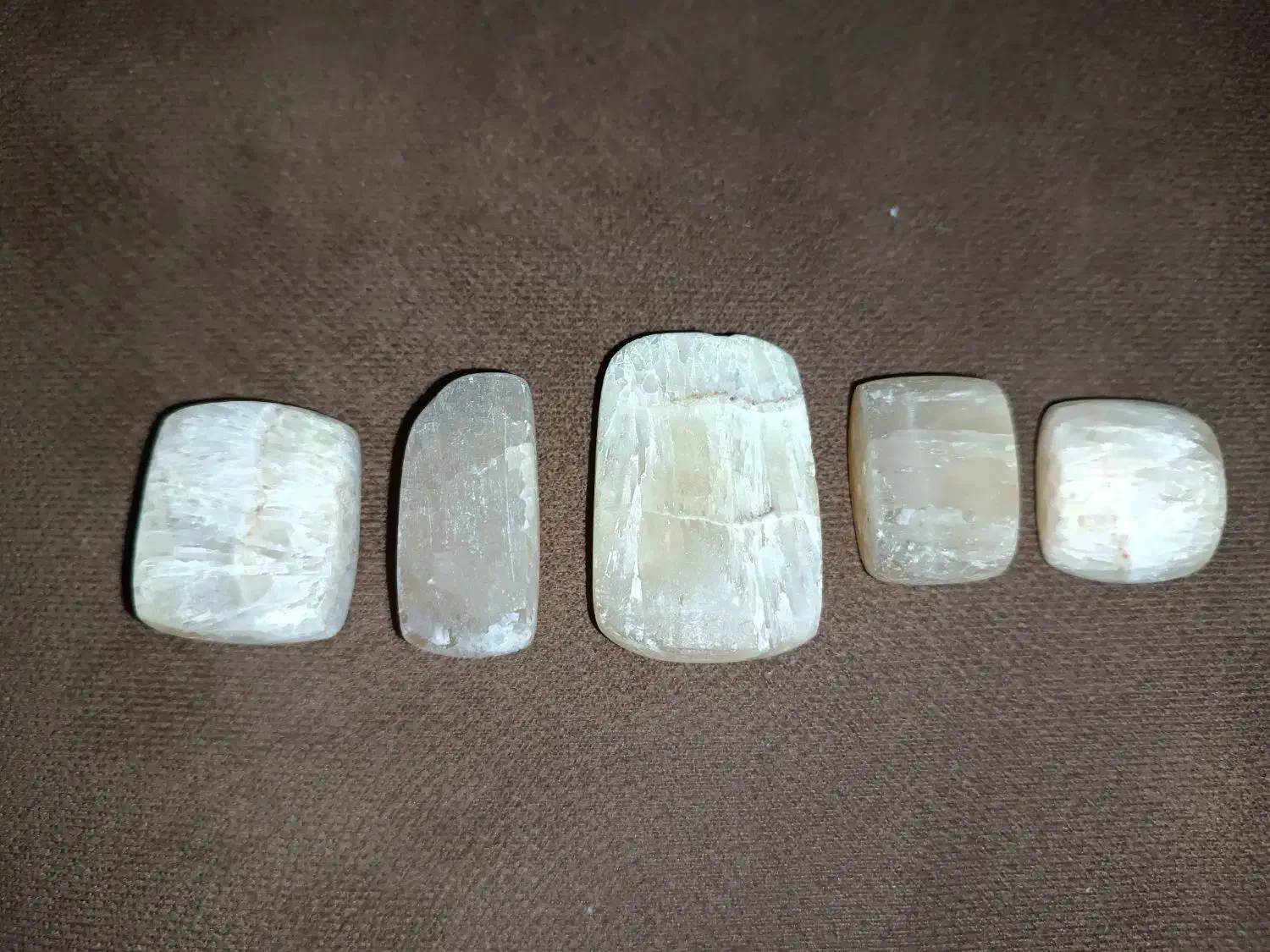 سنگ نیمه قیمتی|جواهرات|بروجرد, |دیوار