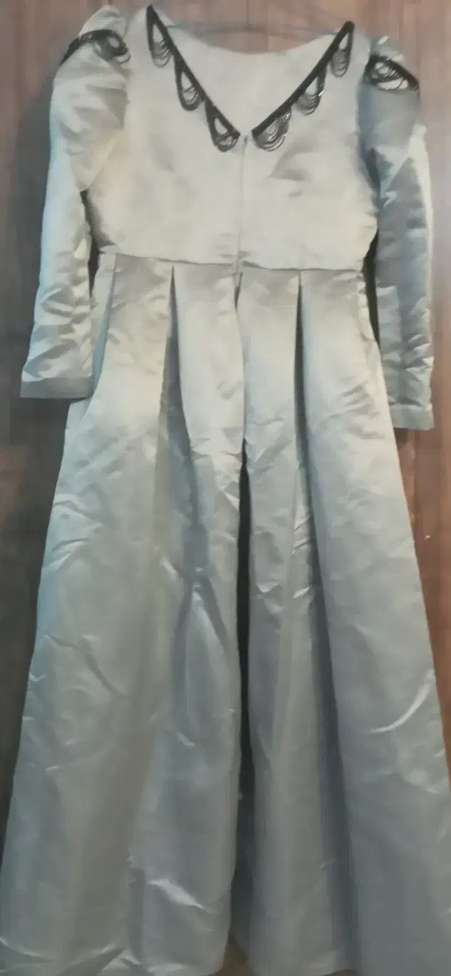 لباس مجلسی|لباس|دوگنبدان, |دیوار