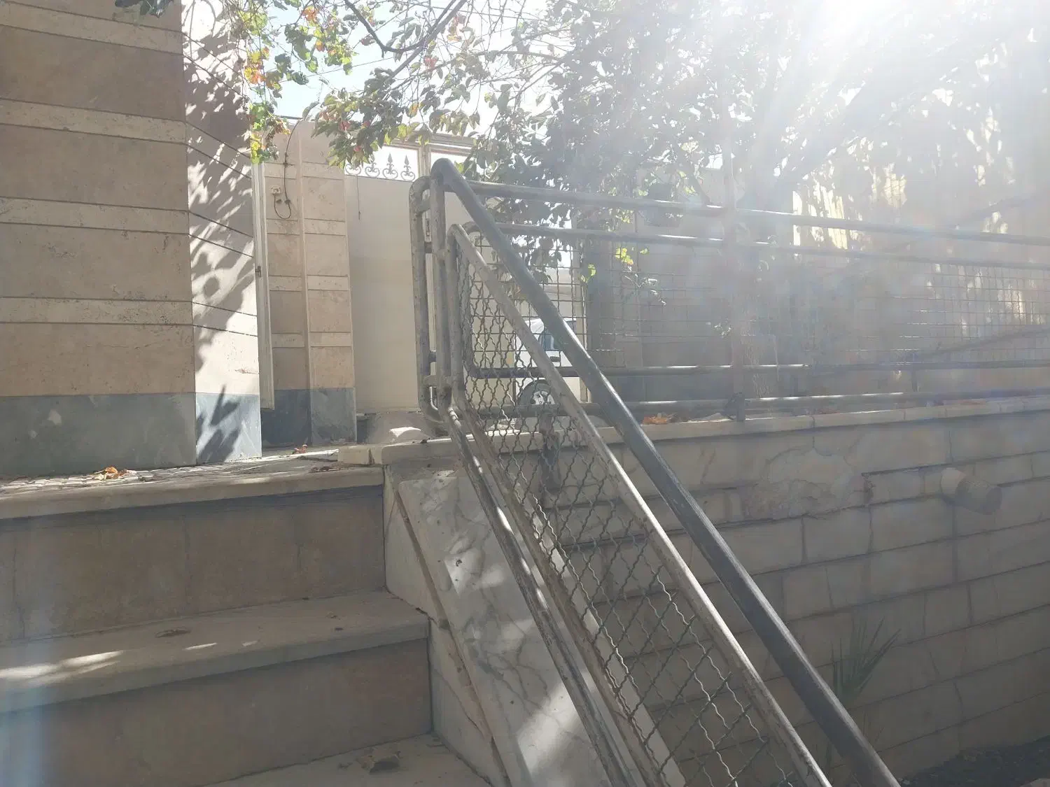 اجاره جهت کارگاه خیاطی یا مسکونی|اجارهٔ دفتر کار، اتاق اداری، مطب|خمینیشهر, |دیوار