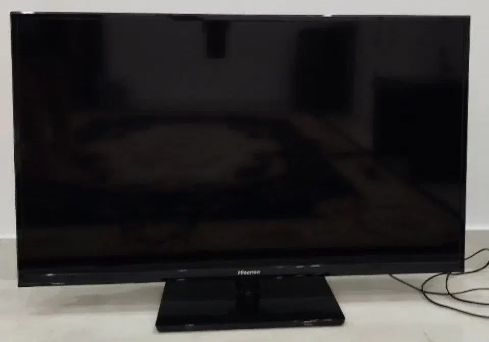 تلویزیون ۴۲ اینچ Hisense|تلویزیون و پروژکتور|بندر انزلی, پرستار|دیوار