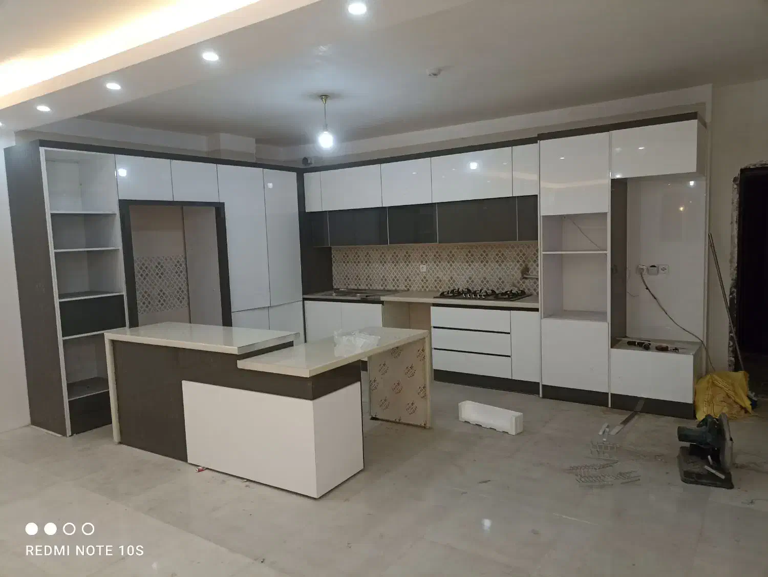 ساخت قفسه دیواری و کمد|کتابخانه، شلف، قفسههای دیواری|چابهار, |دیوار